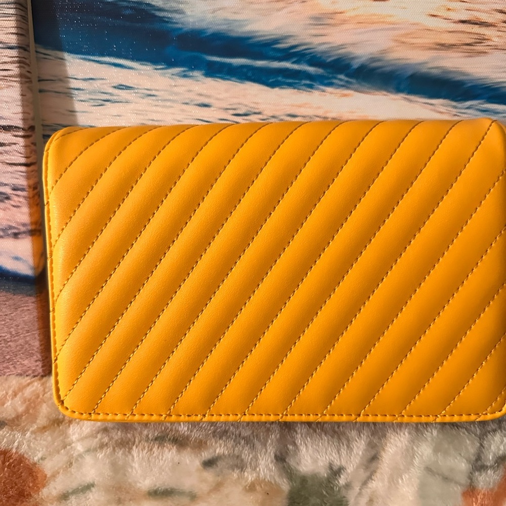 Badgley Mischka Yellow Quilted Clutch - Picture 7 of 13